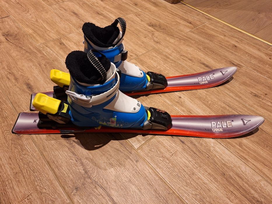 Narty 67 cm i buty w rozmiarze 24/25