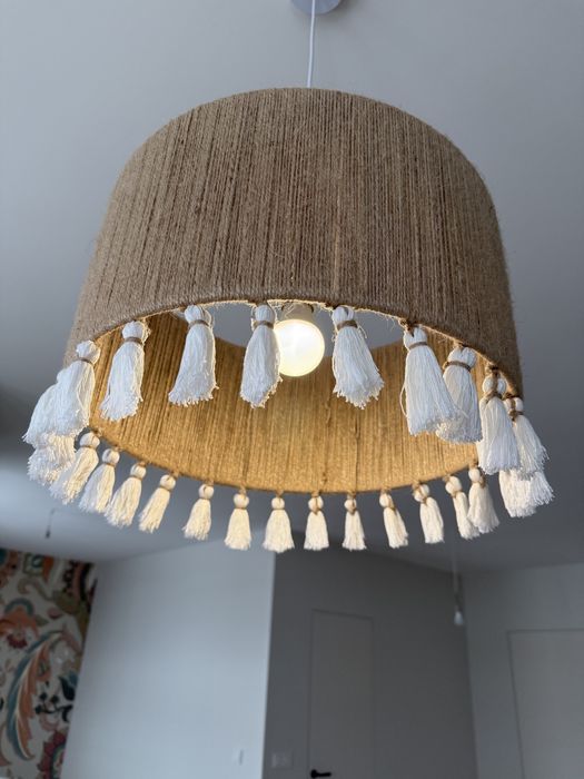 Підвісна люстра, освітлення