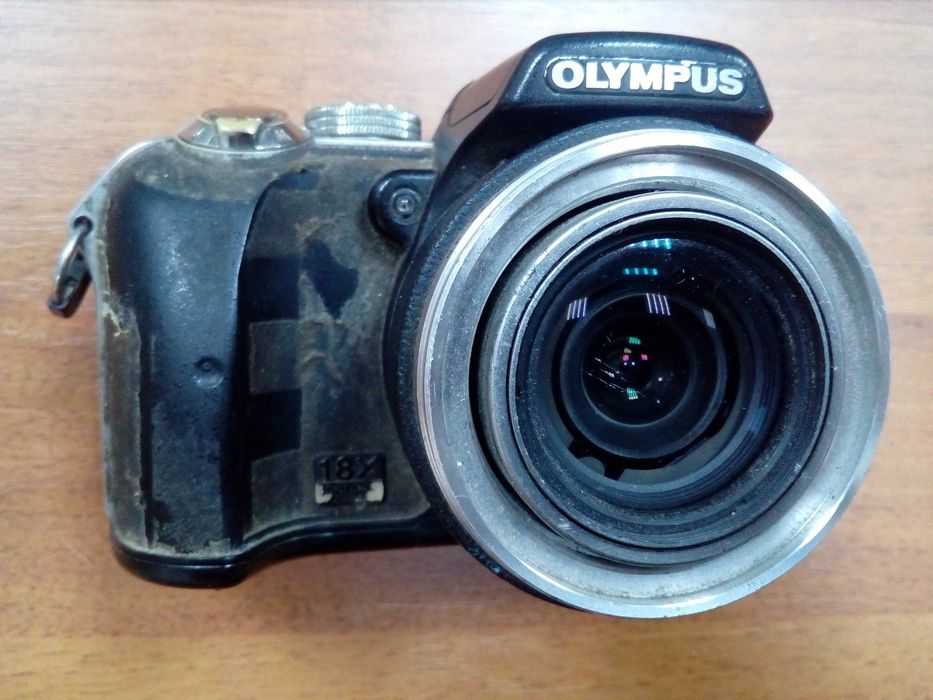 фотоаппарат цифровой Olympus SP-550UZ на запчасти (донор)