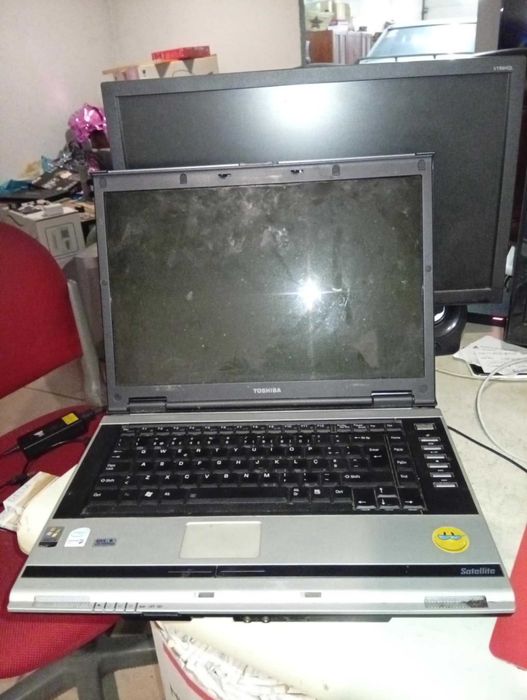 Portátil Toshiba Retro