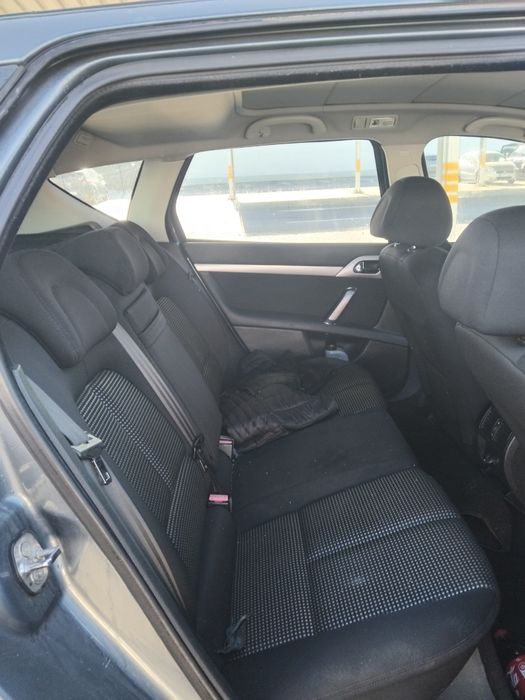 Para venda: Peugeot 407 2.0 diesel, caixa manual de seis velocidades