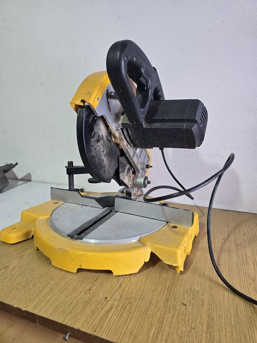 Piła tarczowa - łukośnica Einhell