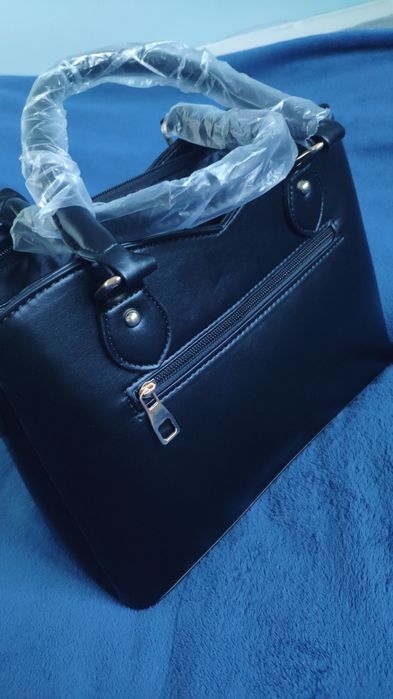 Damska torebka kuferek lub na ramię