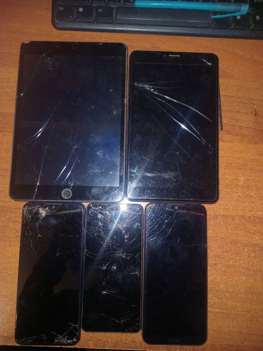 Продам тіліфони на запчасті