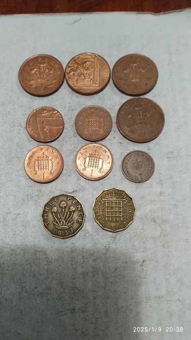 Меняю монеты на монеты или продам .