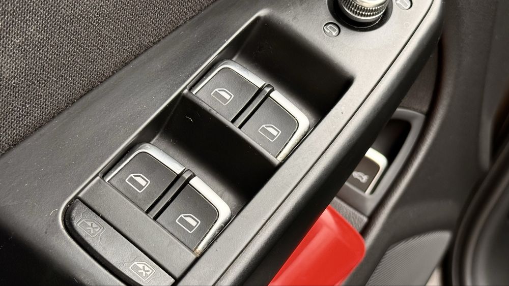 Продам Audi A4 официал
