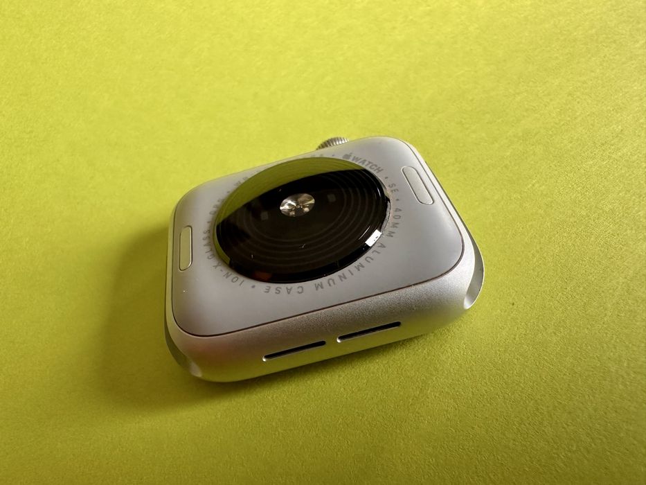 Apple Watch SE (2nd Gen) GPS 40 mm