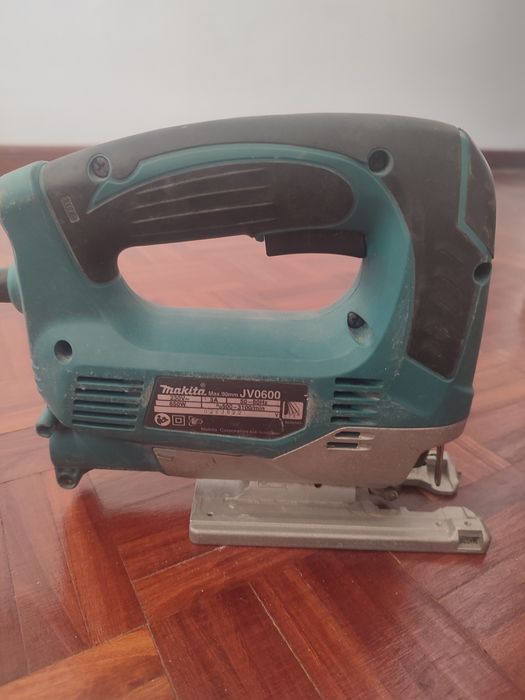 Serra tico-tico 650W Makita JV0600