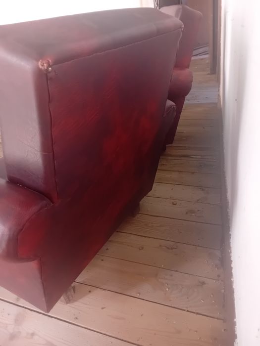 2 sofás poltronas