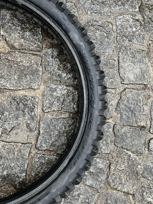 Pneu Dianteiro de Motocross Pirelli