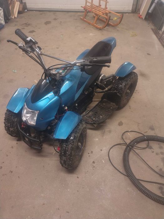 Quad elektryczny