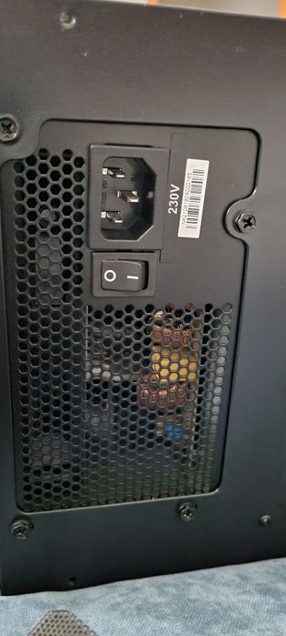 Fonte de Alimentação Nox Urano VX 750W 80 PLUS Bronze Edition