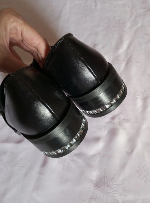 Damskie półbuty z kokardą rozmiar 35