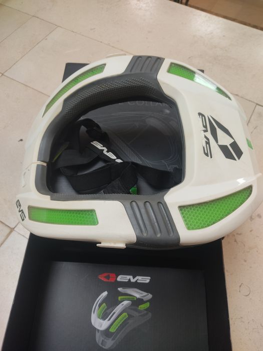 Neck brace Evs R4K