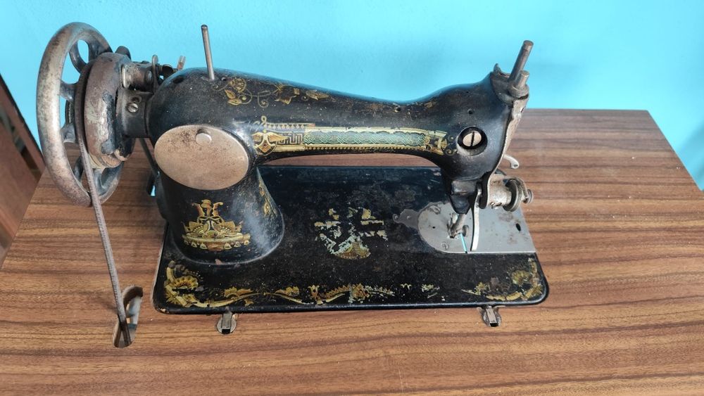 Máquina costura Singer antiga