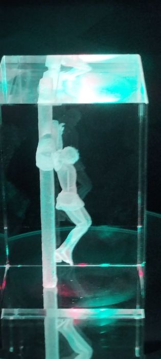 KRYSZTAŁ 3D # Szklana figurka lampka led Walentynki aniołek