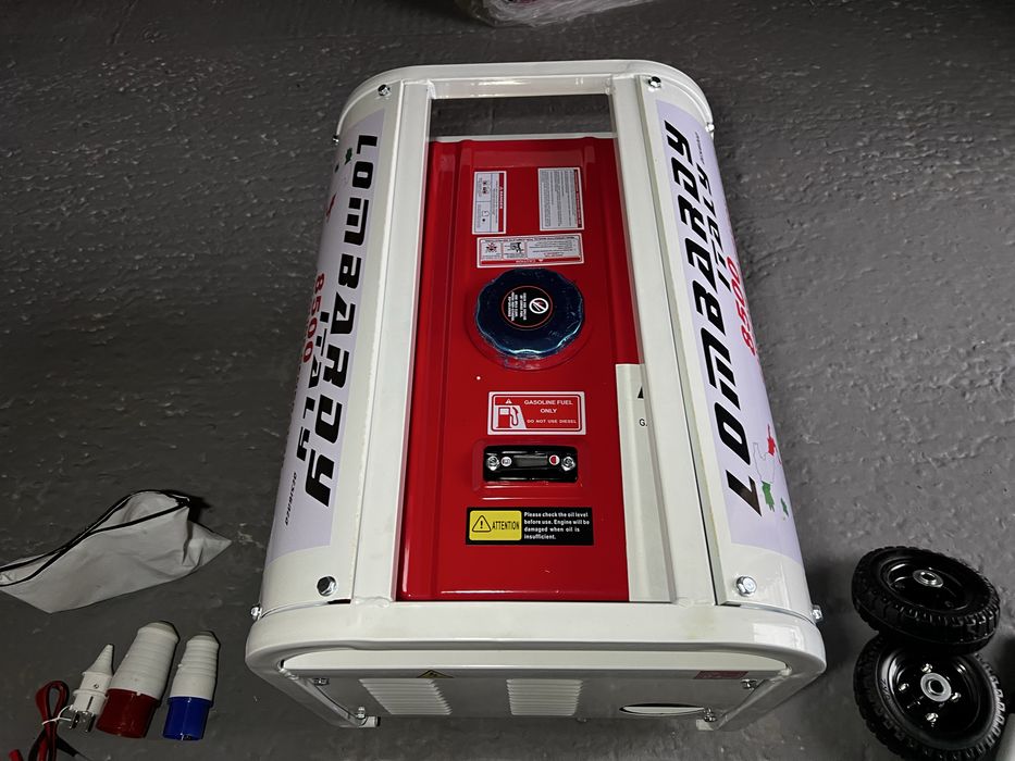 Бензиновий генератор LOMBARDY 8500  2.3Квт   2х220V + 1х380V