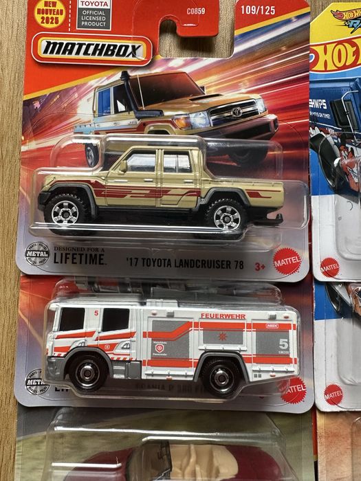 Zestaw autek Hot Wheels