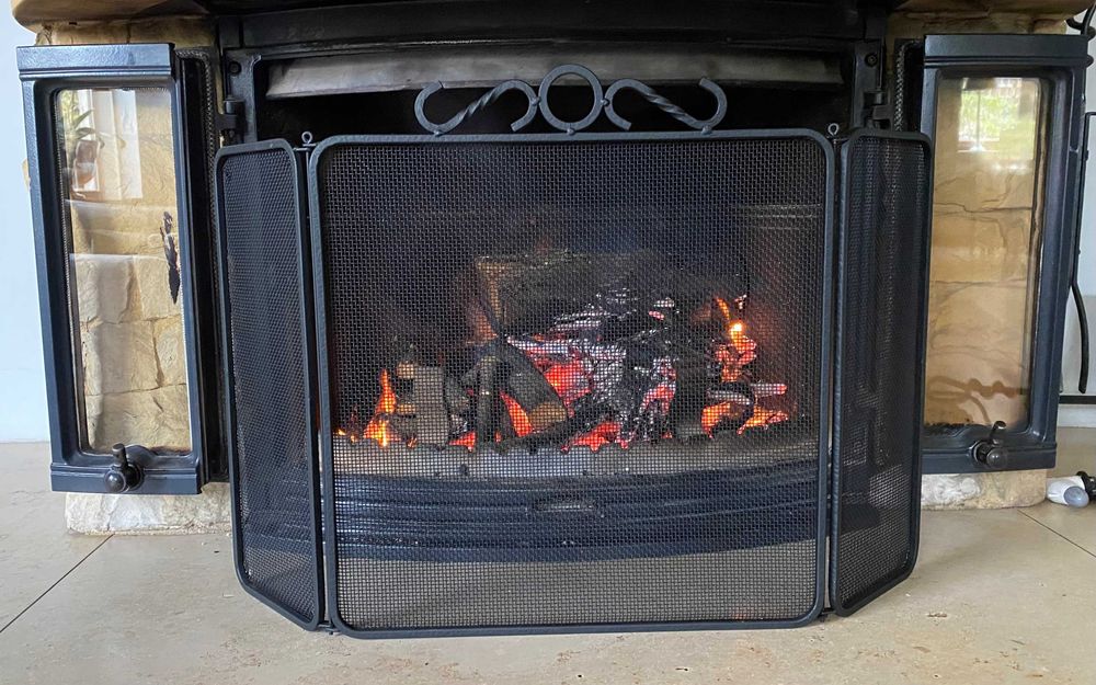 Osłona do kominka, parawan, siatka, ekran, iskrownik