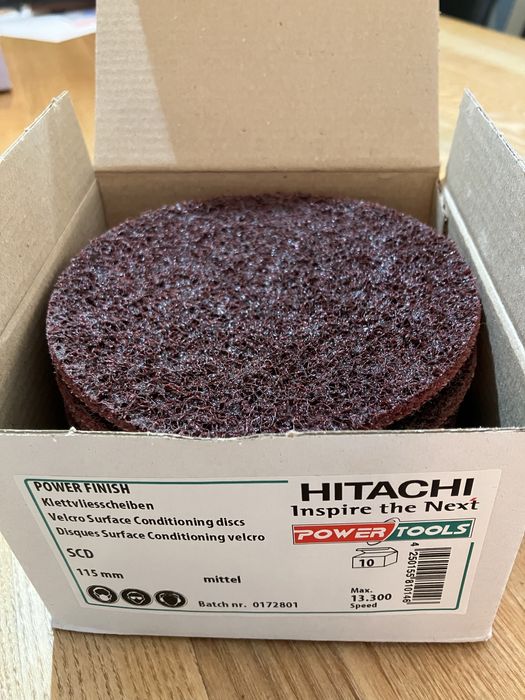 Hitachi 115mm - 10 szt. Tarcza szlifierska włóknina na rzep