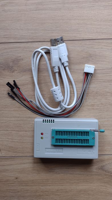 Programmer Xgecu TL866II Plus Програматор