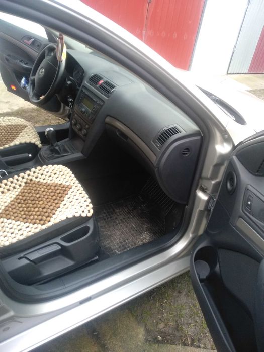 Продам автомобіль Шкода