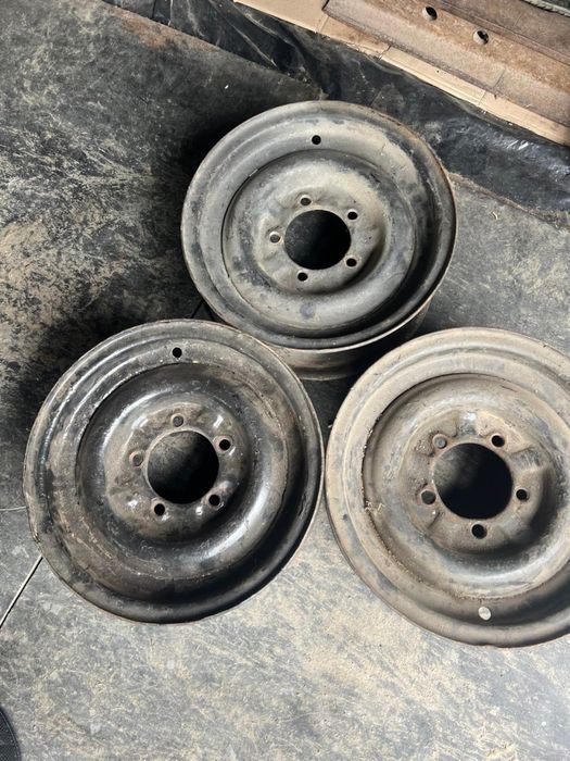 Диски УАЗ R15 розболтовка 5x139.7
