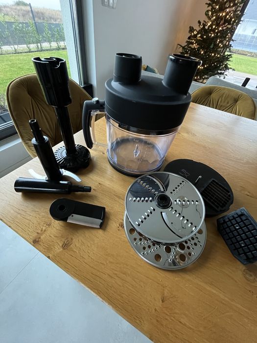 Duży malakser z akcesoriami do blendera Götze & Jensen HB950K