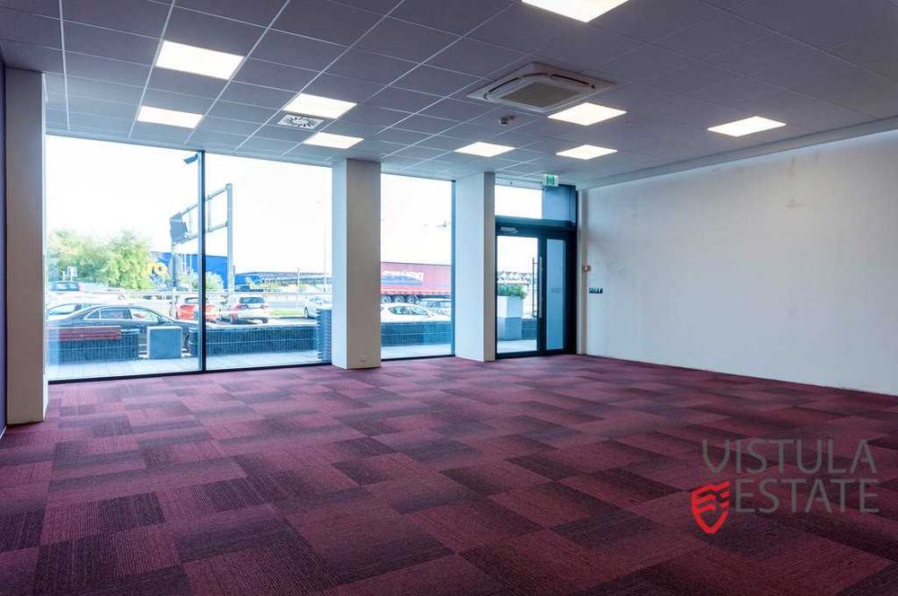 Lokal parterowy w biurowcu | 124 m2