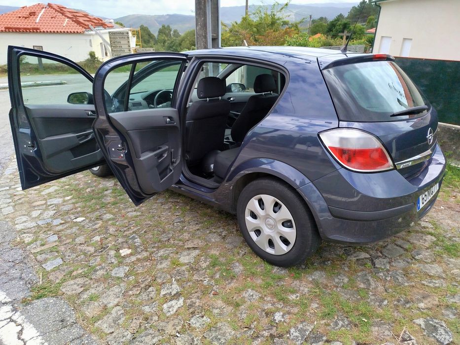 Opel Astra H - 118000km (2006- gasolina)