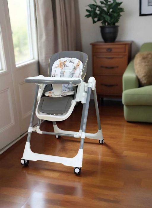 Дитячий стільчик шезлонг для годування з столиком 2 в 1