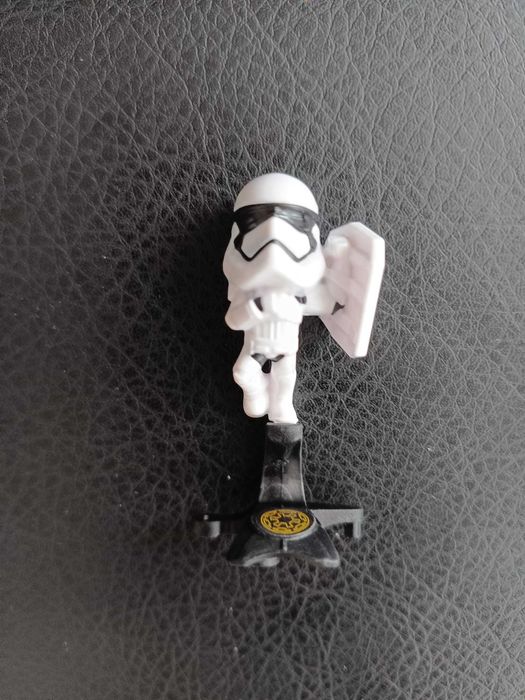 Szturmowiec figurka Kinder Niespodzianka Star Wars