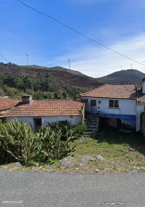 Casa de montanha perto piscinas de natureza de Taião