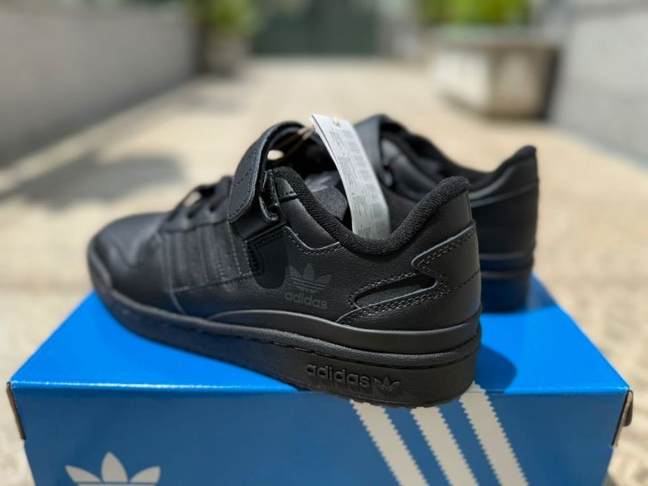 Sapatilhas Adidas Forum Low Pretas - GV9766