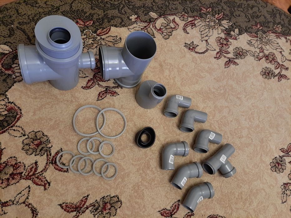 Продам новые пластиковые материалы для канализации