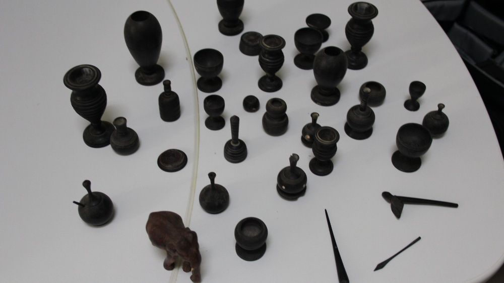 Peças de Pau Preto - Artesanato