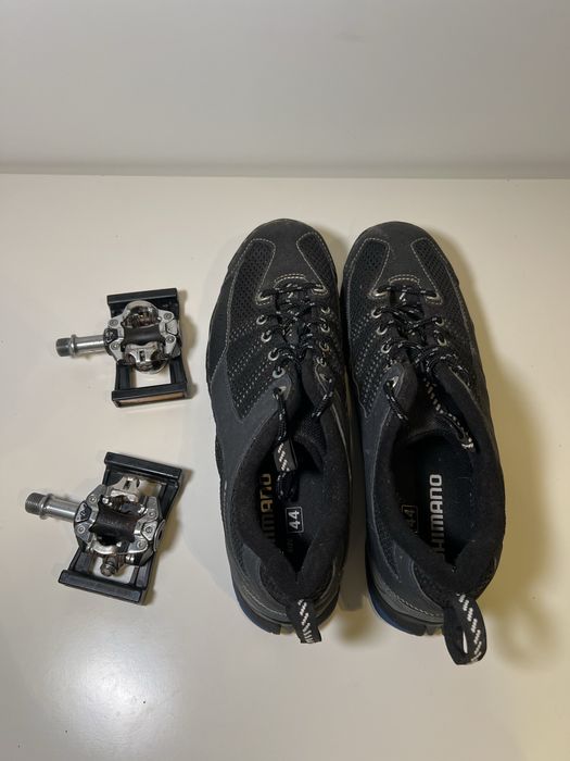 Sapatilhas 44 e Pedais Shimano
