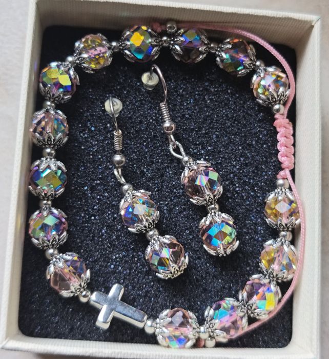 Komplet Biżuterii kolczyki i Bransoletka