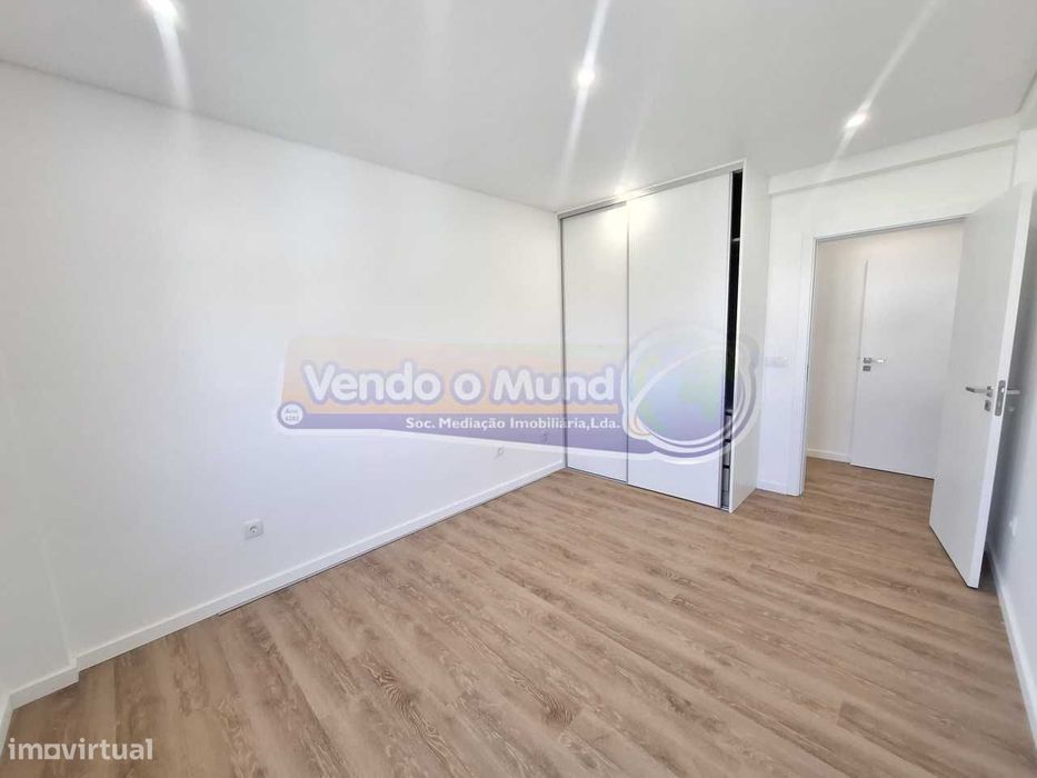 Apartamento T3 em Coruche (CRCH181)