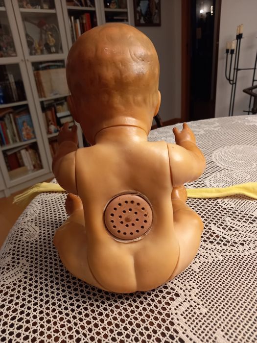 Boneco infantil em borracha dos anos 50/60
