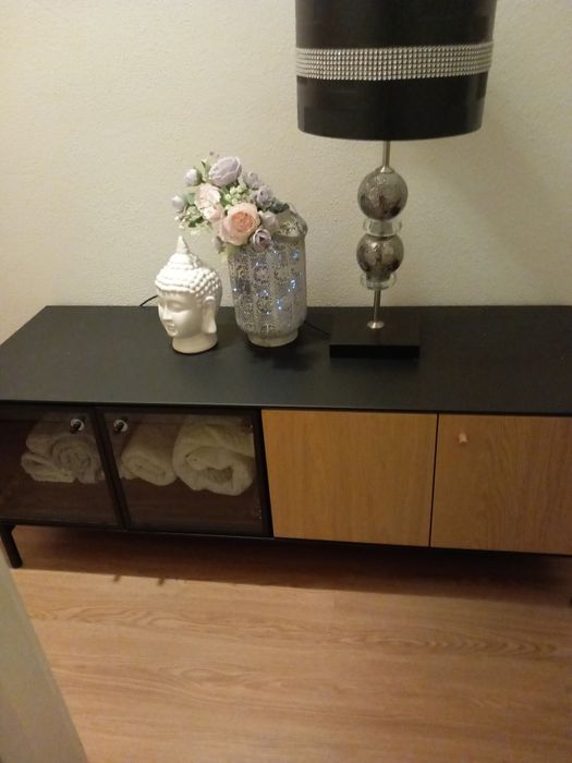 Mesa de tv linda