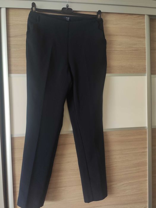 Spodnie Kiabi granatowe rozmiar 36