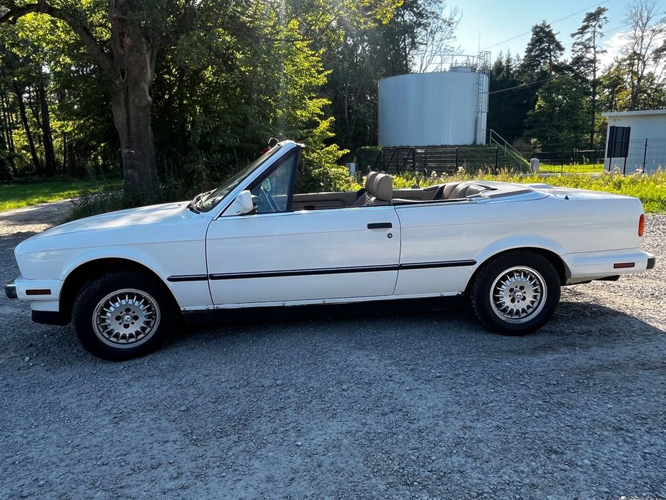 BMW Seria 3 BMW E30 325i Cabrio