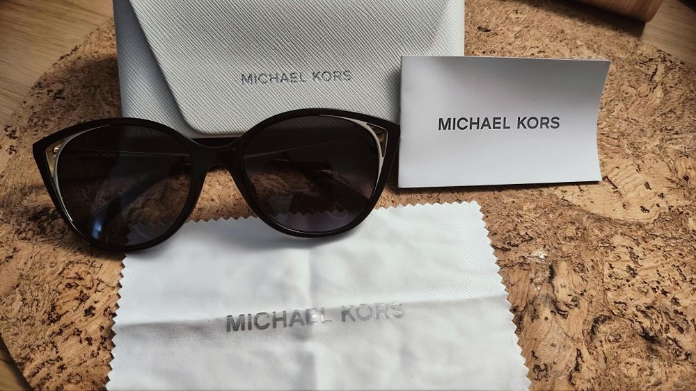 Óculos de sol Michael Kors (novos)