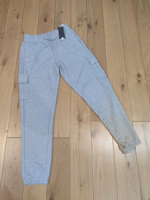 NOWE Z METKĄ Spodnie młodzieżowe dresy adidas cargo
