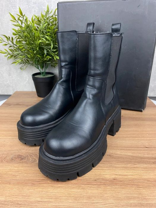 Buty Raid Celine r. 38 - czarne botki na platformie