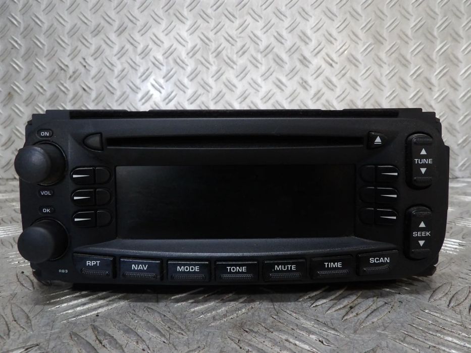 JEEP CHEROKEE LIBERTY KJ RADIO NAVI BECKER BE6802 P05064119AB
