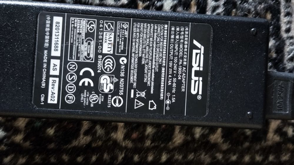 Ноутбук ASUS i3 / SSD 256GB / рабочий / для работы и учебы