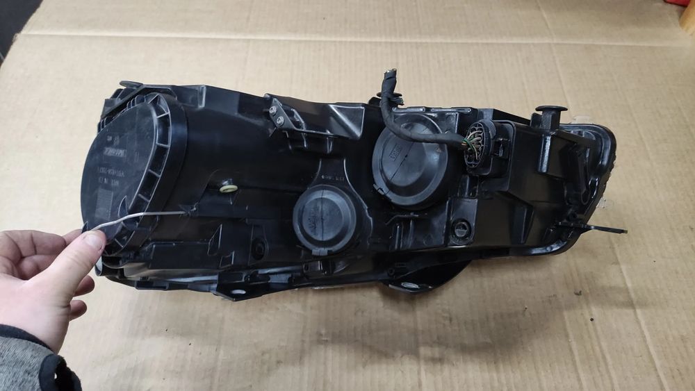 prawa przednia lampa vw golf vi oryginalna