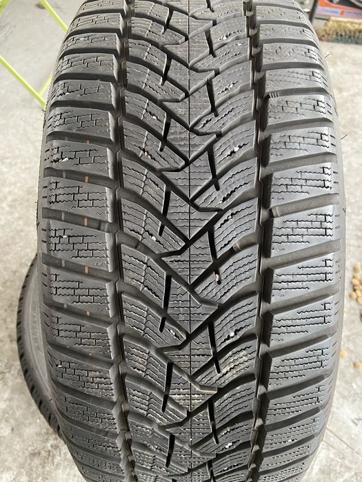 Opony zimowe 2 sztuki 225/45/18 Dunlop Winter sport 5